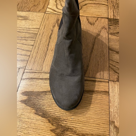 Suede over the knee boots - Picture 3 of 6